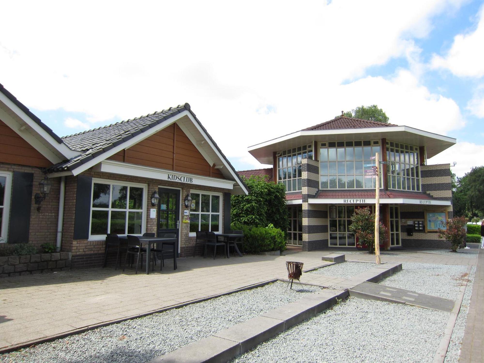 Hderh - Eco Lodge Op Vakantiepark De Ijsvogel, Zwembaden, Kids Fun, Natuur En Rust 부투이젠 외부 사진